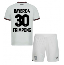 Strój piłkarski Bayer Leverkusen Jeremie Frimpong #30 Koszulka Wyjazdowej dziecięce 2023-24 Krótki Rękaw (+ Krótkie spodenki)